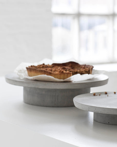 Cakestand L Simple plate grey - Serax