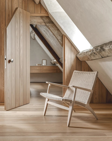 CH25 Lounge Chair Oak White Oil - CARL HANSEN