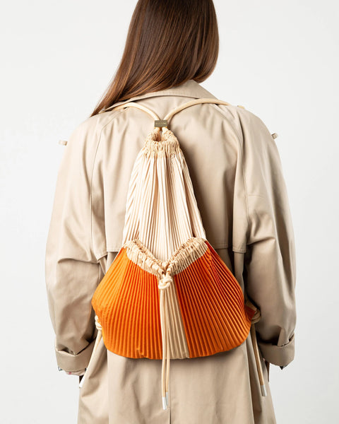 Pleated Nanda Backpack - MULTITUDES