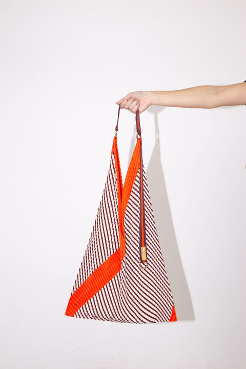 Pleated Y Bag Francesca Red - MULTITUDE