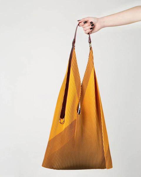 Pleated Y Bag Cameron + Pouch - MULTITUDES
