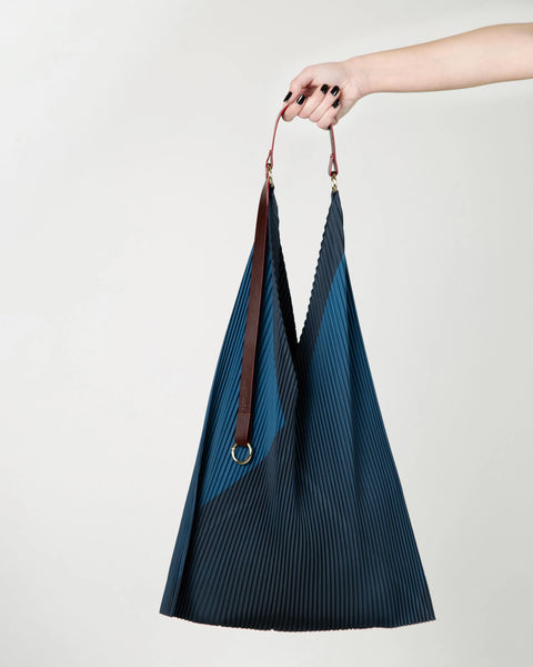 Pleated Y Bag Charlize + Pouch - MULTITUDES