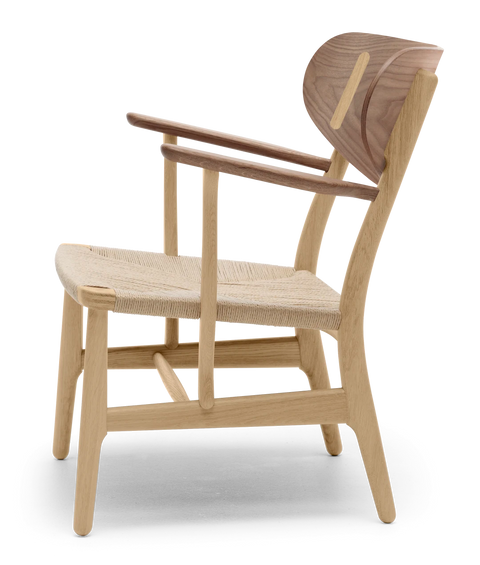 CH22 Lounge Chair Walnut / Oak - CARL HANSEN