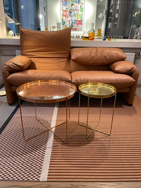 Habibi Side Table - E15