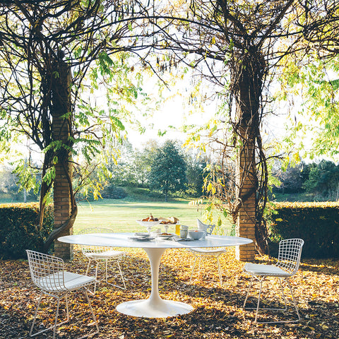 Outdoor Saarinen Oval Dining Table - KNOLL