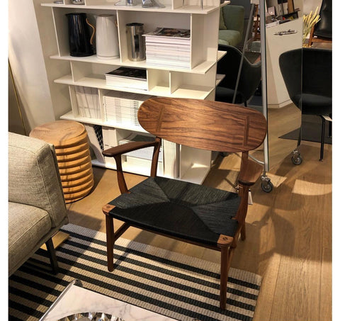 CH22 Lounge Chair Walnut / Black - CARL HANSEN